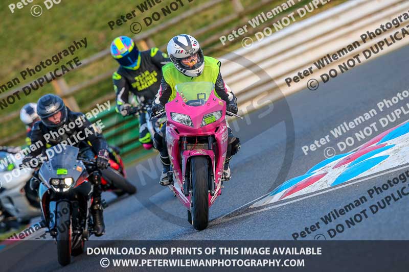 PJM Wedding Photography;enduro digital images;event digital images;eventdigitalimages;mallory park;mallory park photographs;mallory park trackday;mallory park trackday photographs;no limits trackdays;peter wileman photography;racing digital images;trackday digital images;trackday photos